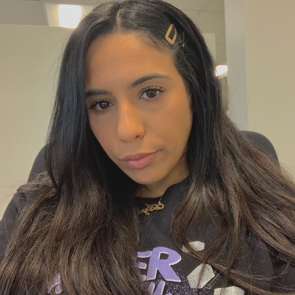 Meet your Posher, Aya - Picture 1 of 1